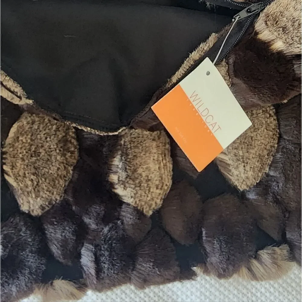 Wildcat Winter Collections bubble faux fur pillow cover insert